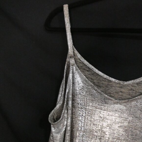 TORRID | size 1 | Metallic Sleeveless Shimmer Lightweight Top - Picture 8 of 13